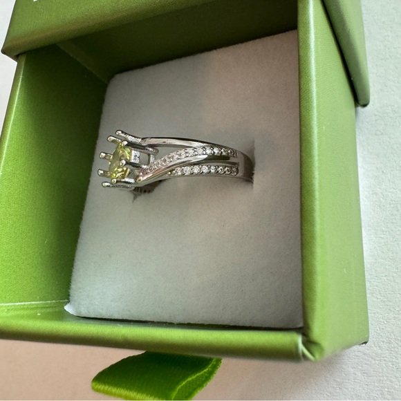 Born To Shine Ryze Party Matcha Ice CZ White Frost CZ Sterling Ring Size 7 - Picture 2 of 6